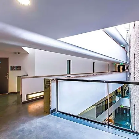 Yugo Explore - Broadstone Hall Apartment Dublin