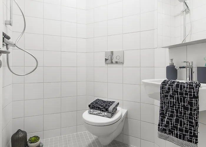 Yugo Explore - Broadstone Hall * Dublin